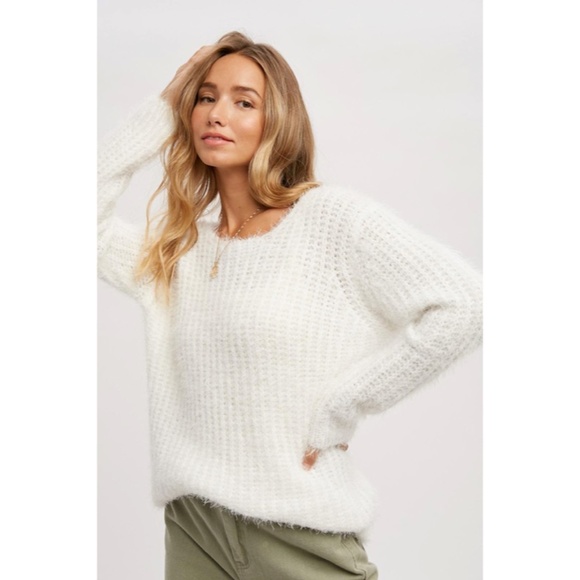 SOLD OUT Ivory Fuzzy Boucle Comfy Soft Pullover Knit Relaxed Fit Casual Sweater - Picture 4 of 8